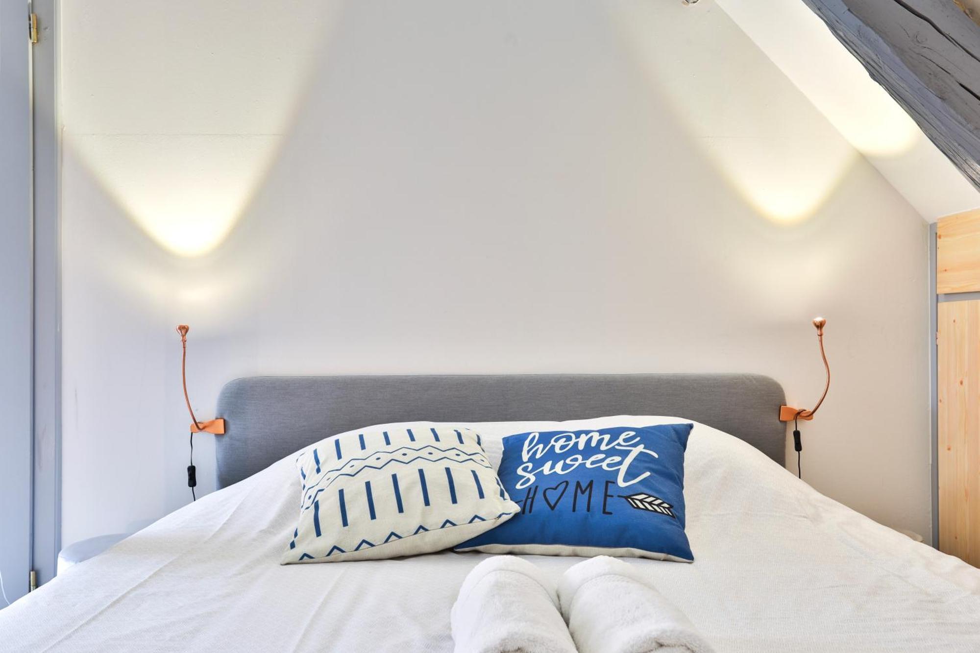 Appartements Duplex 3 Et 4 Personnes - Climatisation - Village Elu Parmi Les "Plus Beaux Villages De France" - Route Des Vins - Centre Alsace Bergheim Exteriör bild